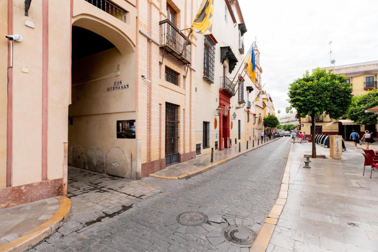 Bonito Callejon En La Juderia By Thegoodtourist Севілья Екстер'єр фото